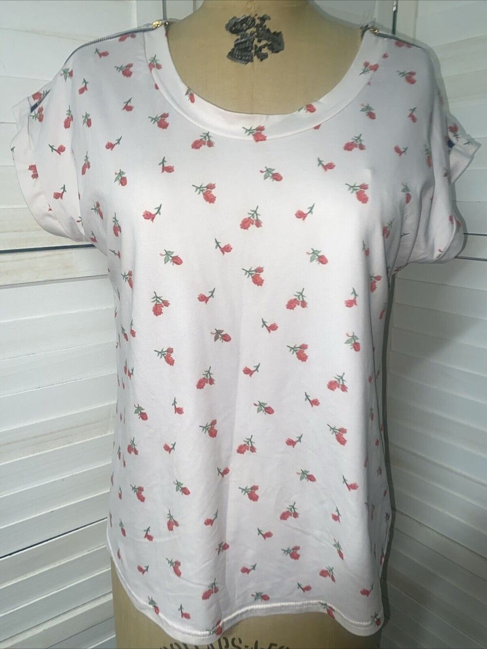 Bae City Women’s White Floral Knit Top Shirt Blouse Zipper Shoulders X-Large